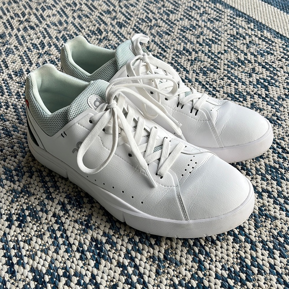 On Cloud The Rodger Women’s 9.5